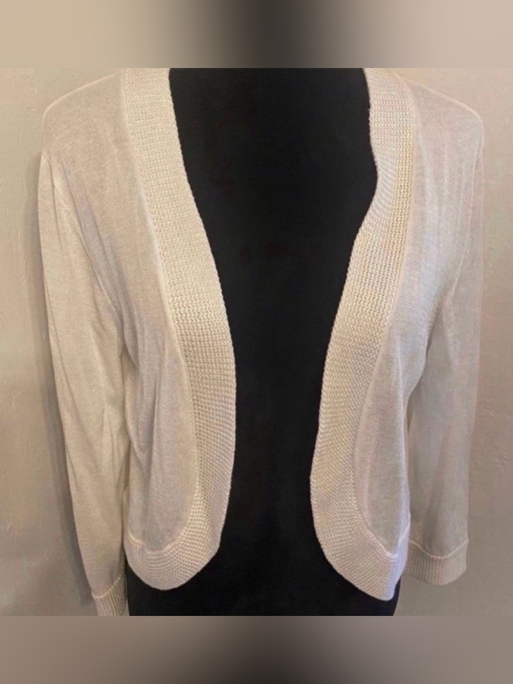 Women’s Classic Open-Front Cream Women’s Sweater Cardigan (Size L)